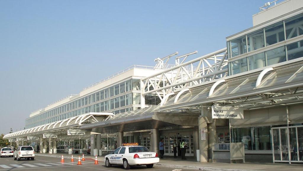 Holiday Inn Express Hotel & Suites Ontario Airport-Mills Mall By Ihg Rancho Cucamonga Esterno foto