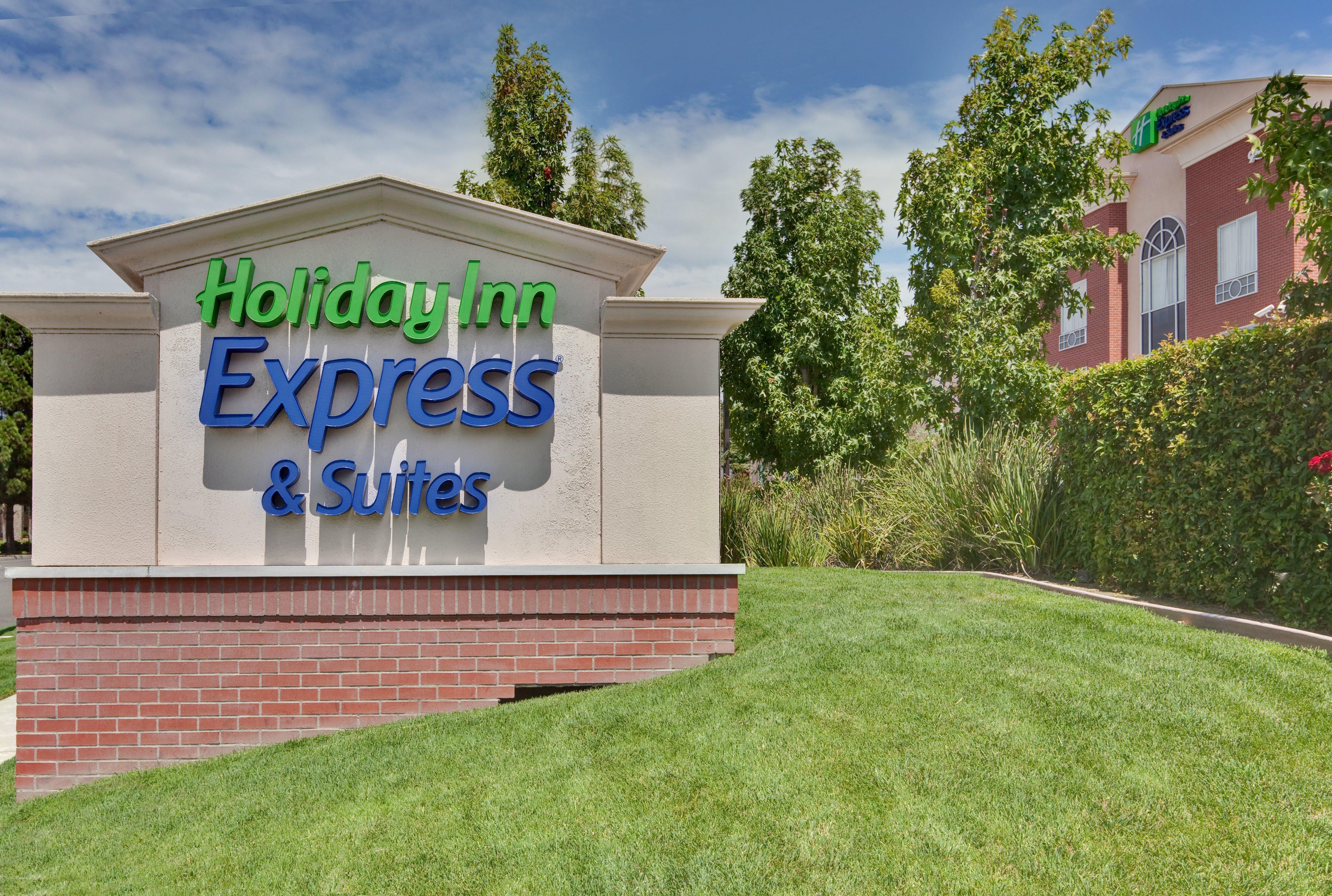 Holiday Inn Express Hotel & Suites Ontario Airport-Mills Mall By Ihg Rancho Cucamonga Esterno foto